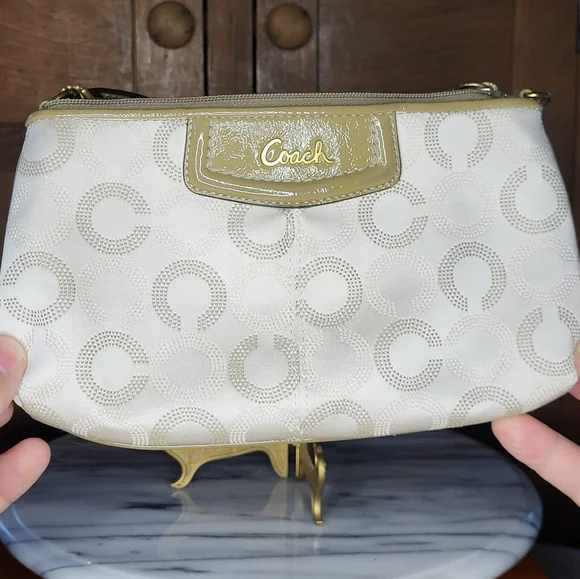 Coach Cream and Gold Clutch - Picture 11 of 13